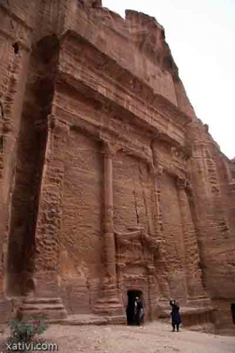 Hemen sakatu irudia tamaina osoan ikusteko